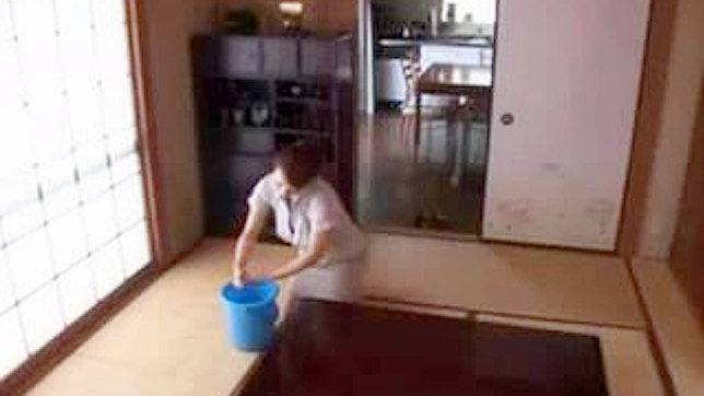 Sizzling Pussy Ripping Leads to Explosive Orgasmic Squirts