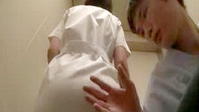 Hot Babe Grinds and Sucks Cock Like a Seasoned Pro Expertly