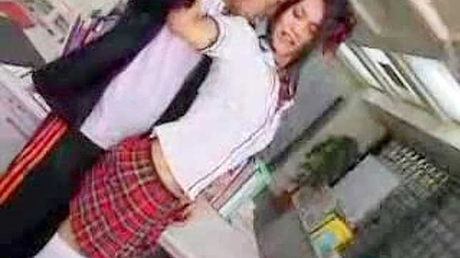 Maria Oazawa's Office Crush Leads to Hot Fuck Fest