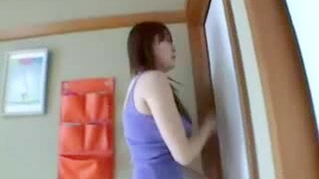 Pussy-Pounding Adventure Makes Dicks Throb Uncontrollably Hot