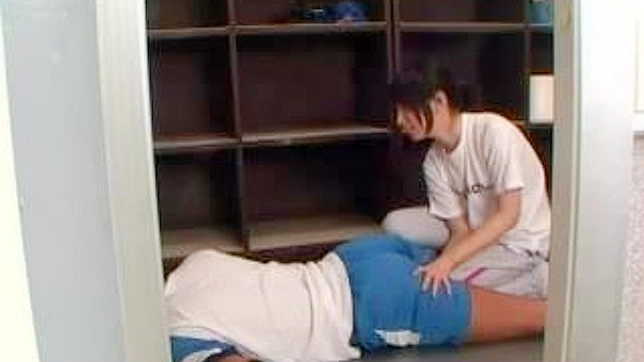 Teen 18+ In Short Skirt Gets JAV Style Handjob Massage