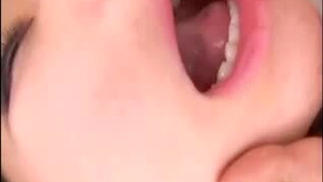 Japanese Beauty Takes Cum Mouthful After Doubling Up On Dildos