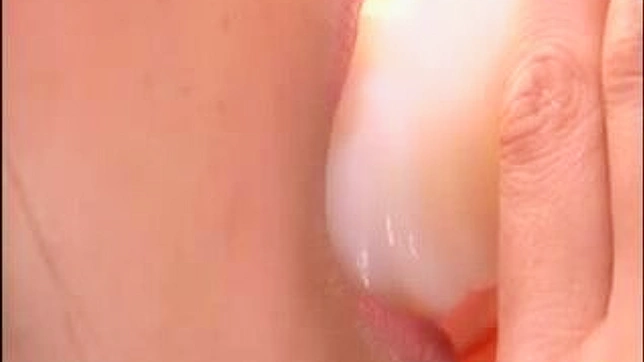 Japanese Beauty Takes Cum Mouthful After Doubling Up On Dildos