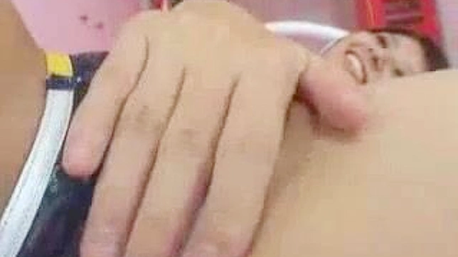 Seductive Oriental Doll Goes All Out in Steamy Sex Fest