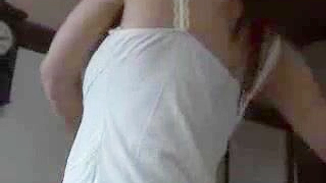 Seductive Lingerie Queen Tempts in Hot Japanese Scenes