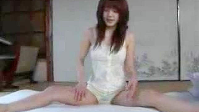 Seductive Lingerie Queen Tempts in Hot Japanese Scenes