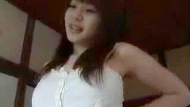 Seductive Lingerie Queen Tempts in Hot Japanese Scenes