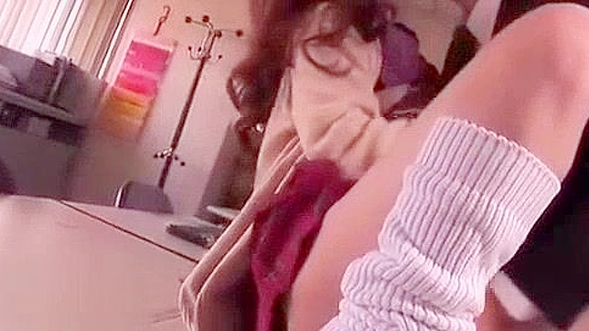 Horny Japanese Student Gives Blowsjob With Tons of Cum Swallowing