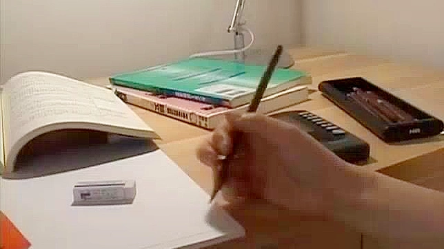 Seductive Japanese MILF in Stockings Self-Pleasing Her Smooth Pussy