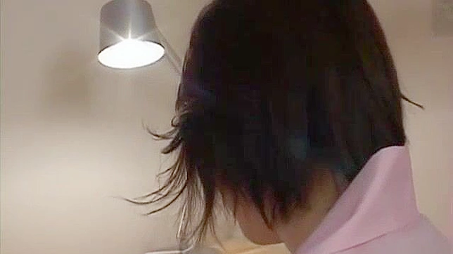 Seductive Japanese MILF in Stockings Self-Pleasing Her Smooth Pussy