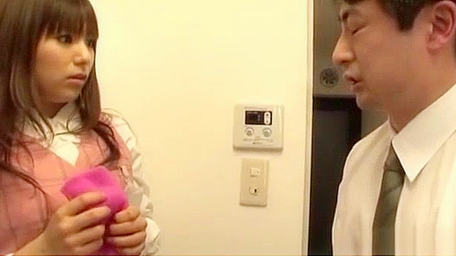 Kana Otowa Gives Amazing Office Blowjob Before Sex