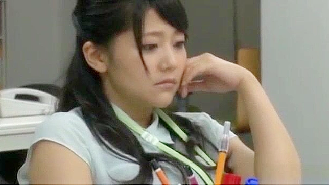 Hot Japanese Girl 18+ Gets Her Pussy Pounded Raw and Hard