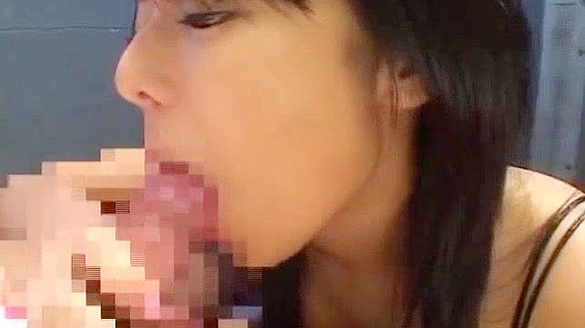 Hot Office Sex - Curvy Chick Gets Facialized Hardly