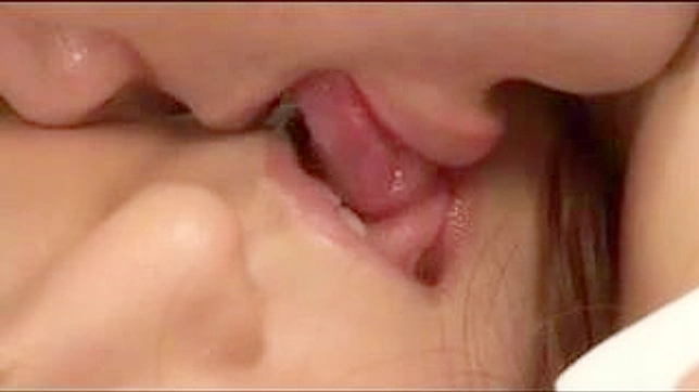 Seductive Asian Nurse Gives Mind-blowing Sex Show Live Streaming