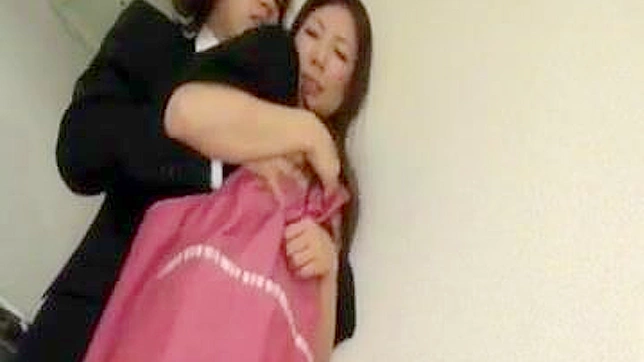 Hot Cheating Asian Gives Blow Job & Takes Thick Creampie