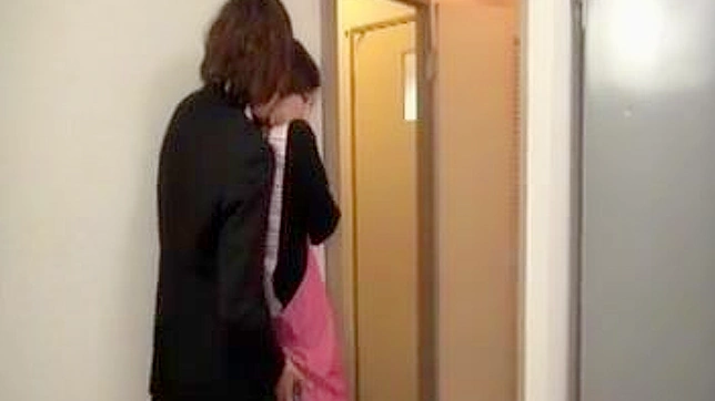 Hot Cheating Asian Gives Blow Job & Takes Thick Creampie