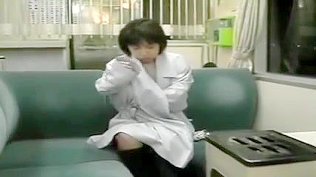 Japanese Porn Stars Enjoy Extreme Public Sex Thrills Live!