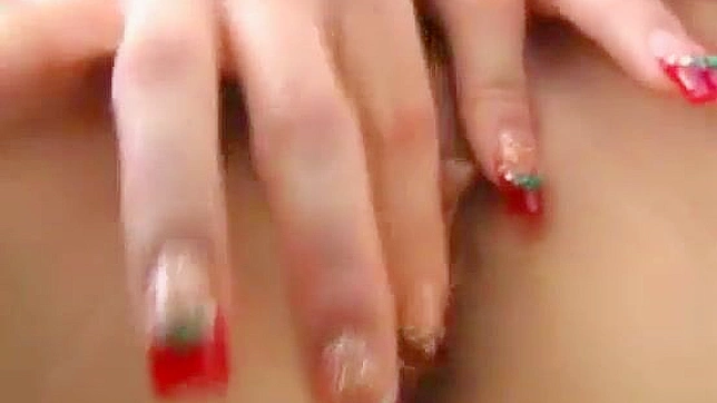 Japanese Beauty Gets Fingered Hard Before Deep Fisting Fun