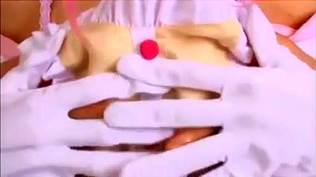 Sexy Juicy Japanese Babe Goes Naked for Hot XXX Action