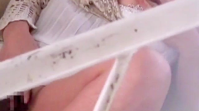 Japanese MILF Outdoors - Wet Fantasies Turn Into Real Orgasms