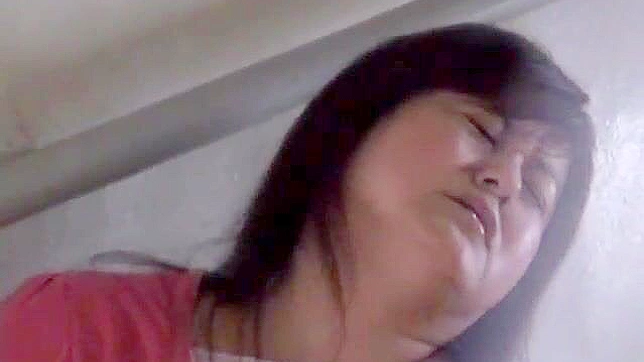 Outdoor Bliss - Exotic MILF Masturbates to Heavens High