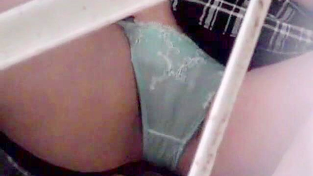 Outdoor Bliss - Exotic MILF Masturbates to Heavens High