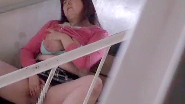 Outdoor Bliss - Exotic MILF Masturbates to Heavens High