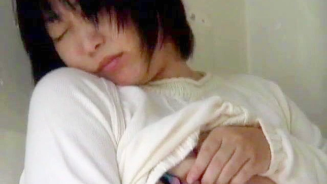 Seductive Japanese MILF Masturbates Wetly on Balcony