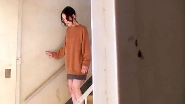 Hot Japanese MILF Pleasures Herself Outdoors for Stunning Orgasm