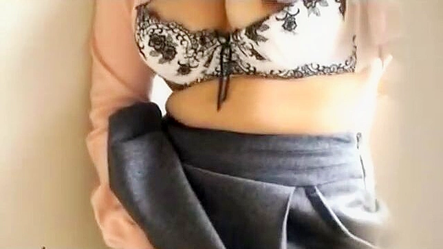 Breathtaking Japanese MILF Ignites Outdoor Sex Fantasy