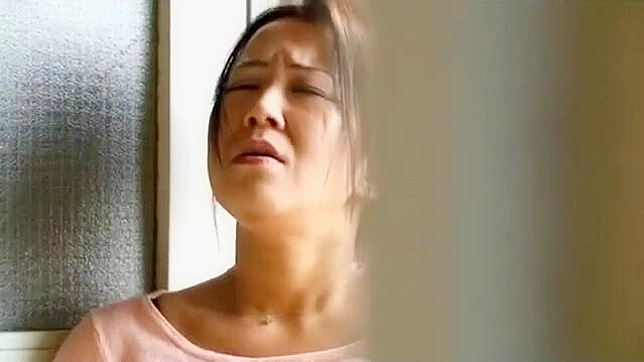 Breathtaking Japanese MILF Ignites Outdoor Sex Fantasy