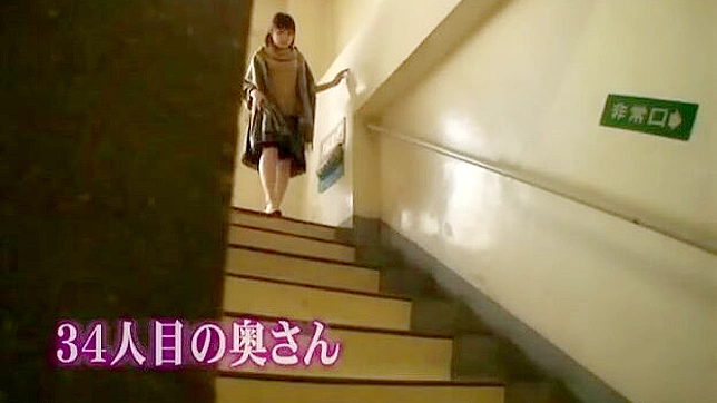 Mature Japanese MILF Teases Her Pussy Outdoors Writhing Blissfully