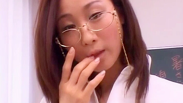 Shizuku Morino Takes Facial Load from Hot Asian Professor