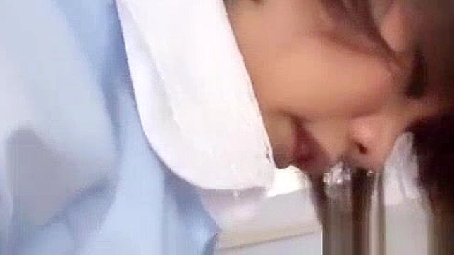 Naughty High Schooler Suzumura Airi's Solo Pleasure Showdown