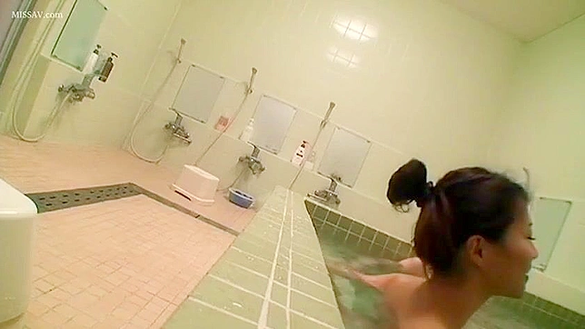Lucky Peeper Finds Nude Japanese Beauty in Public Shower Fun