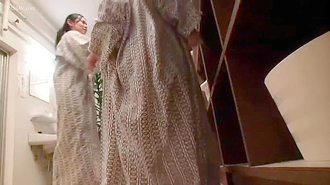 Japanese Schoolgirl's 18+ Hot Bath Time Voyeur Thrills & Chills