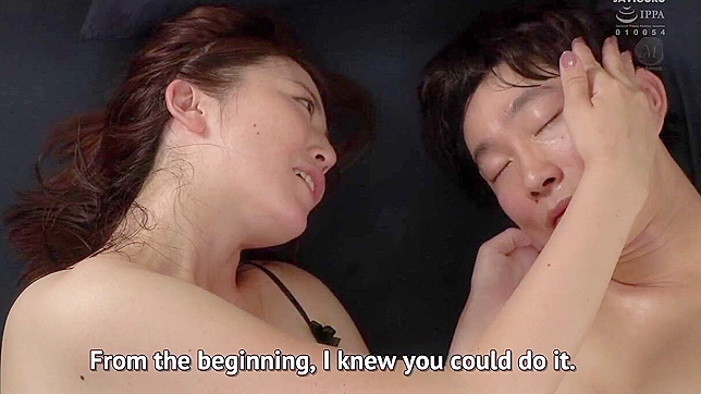 Submissive Japanese Mom Deepthroats Cock & Swallows Cum Greedily