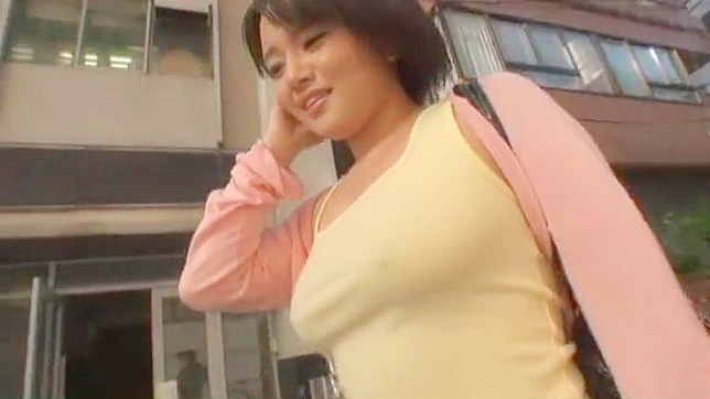 Momoka Sakura Tempts Outdoors For A Wild Japanese Sex Scene