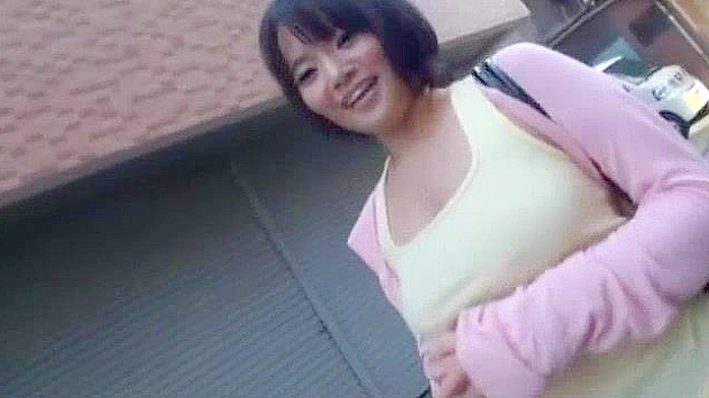 Momoka Sakura Tempts Outdoors For A Wild Japanese Sex Scene