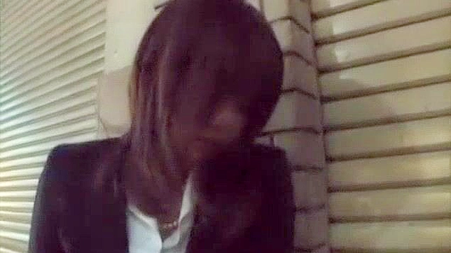 Sizzling Hot Japanese Babe Takes It Outside in Steamy JAV Scene