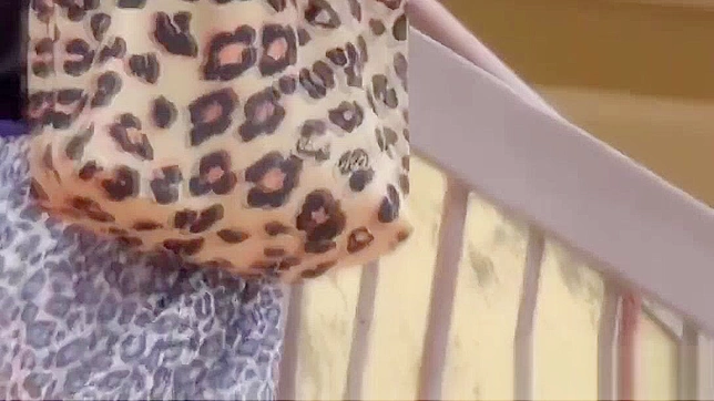 Outdoor Japanese Piss Showoff Thrills Fans in Must-See JAV Clip