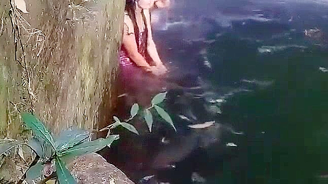 Sizzling JAV Beauties Frolicking in Outdoor Bathtub Blissfully