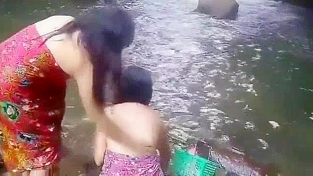 Sizzling JAV Beauties Frolicking in Outdoor Bathtub Blissfully