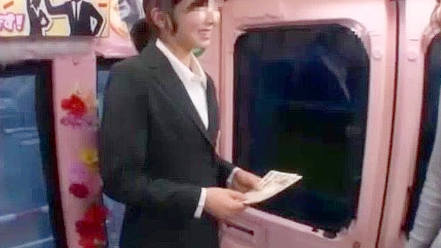 Seductive MILF Gets Pleasurable Oral in Japanese Sex Scene