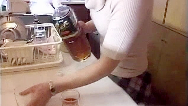 Top JAV Star Gives Uncensored Blowjob in Hot XXX Action Scene