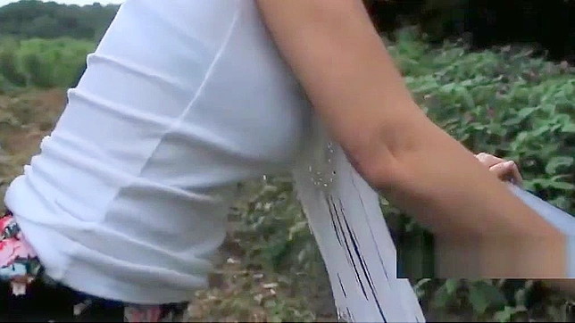 Hot Korean Babe Takes It Outside for Steamy Sex