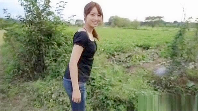 Outdoor JAV MILF Akiho Yoshizawa Receives Hot Blowjob Treat
