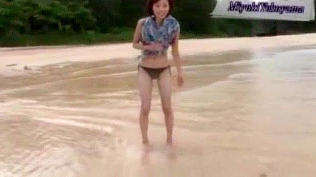 Miyuki Yokoyama Seduces Friends in Hot Bikini Threesome Act