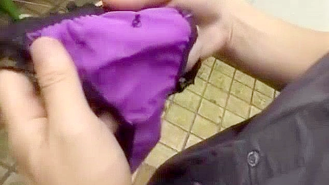 Crazy Japanese Babe Seduces in Hot Outdoor Public Fuck