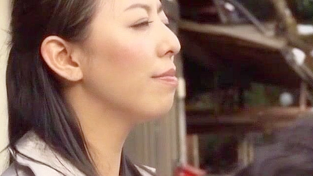 Ryoko Murakami Outdoors Sex with Her Husband in Hot JAV Scene